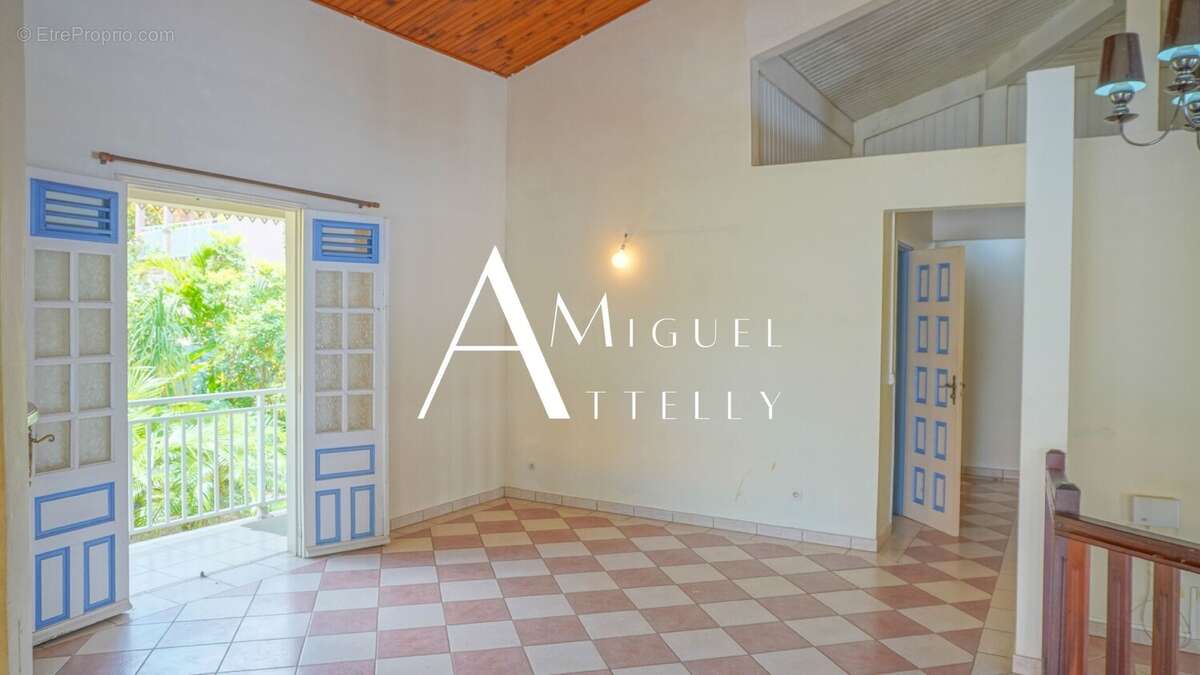 Maison à LE LAMENTIN