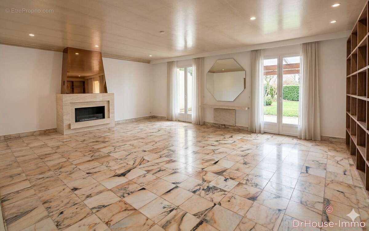 Maison 220 m² à Cugnaux  - photo 16