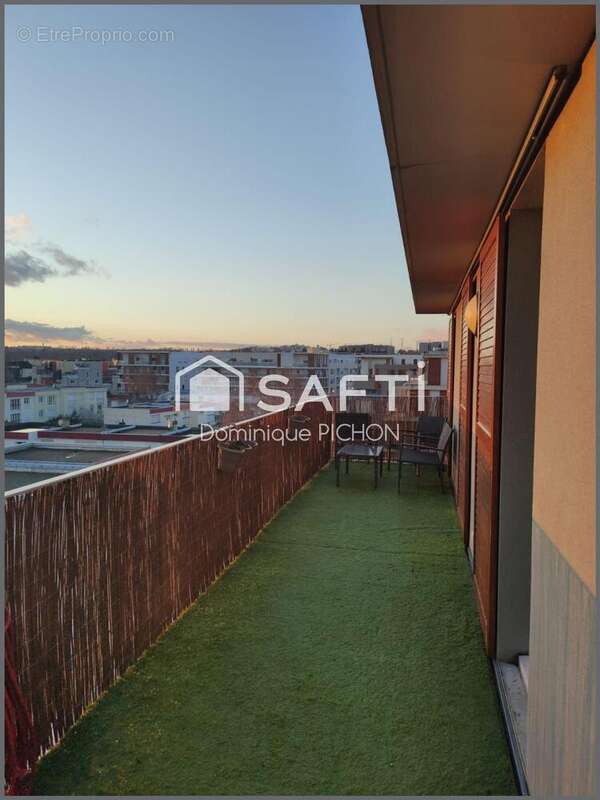 Photo 9 - Appartement à CERGY