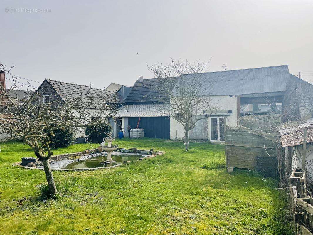 Maison à ROUVRAY-SAINT-DENIS