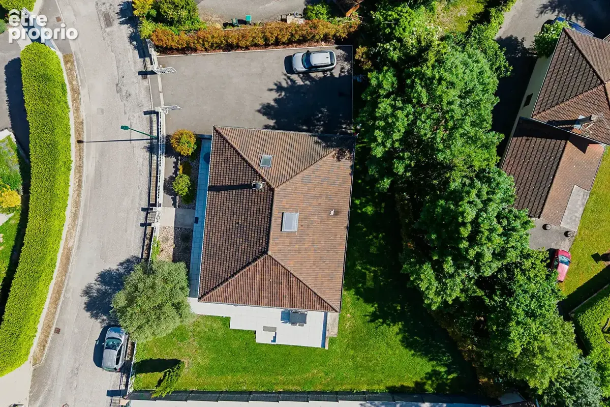 MAUBEC, villa avec 4 chambres, possibilité 5. - photo 10