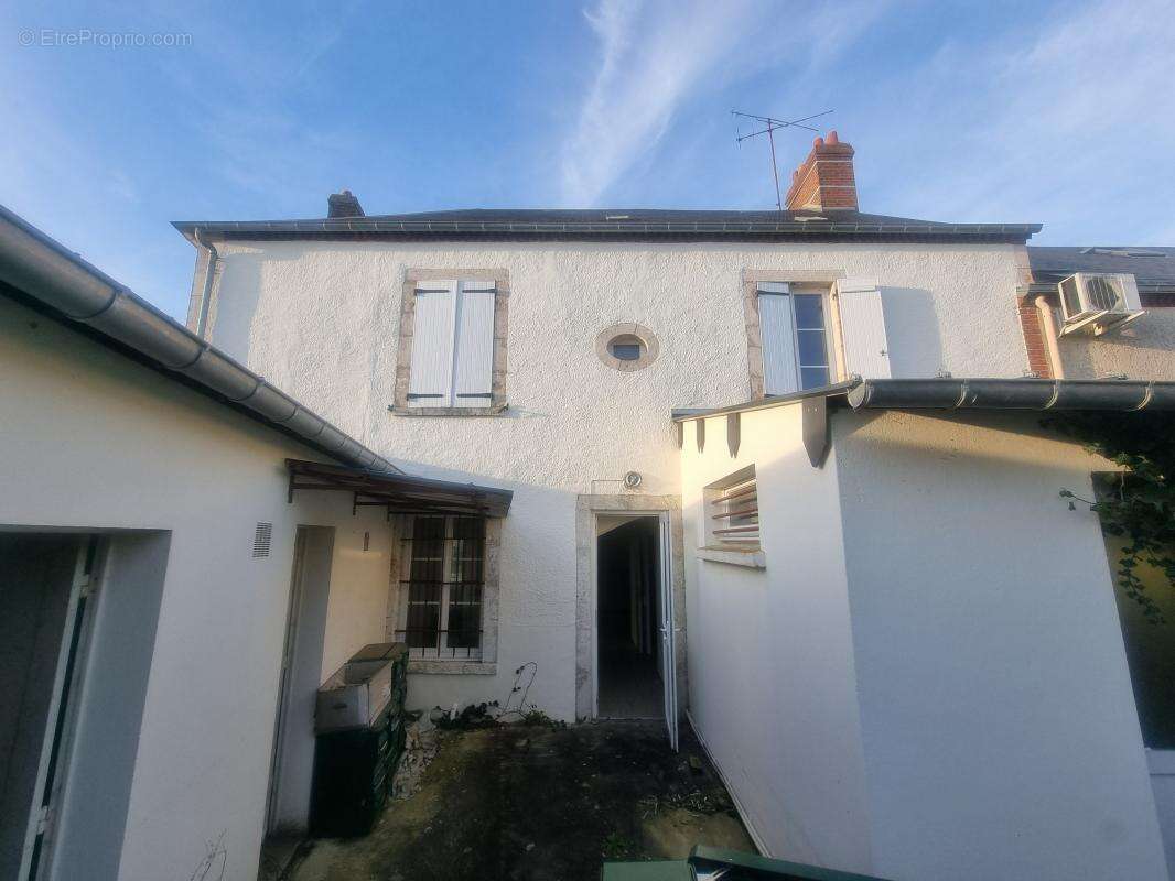 Appartement à ORGERES-EN-BEAUCE