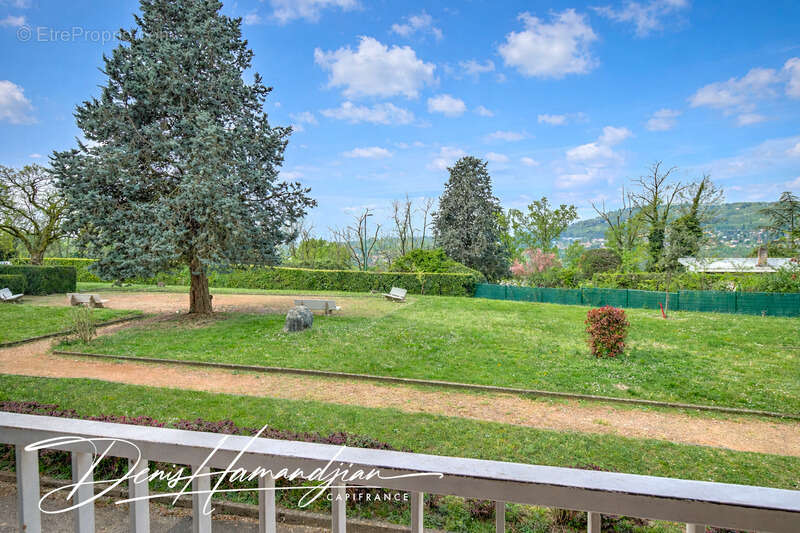 Appartement à FONTAINES-SUR-SAONE