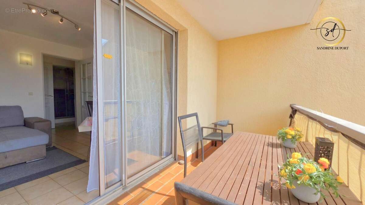 T2 meublé avec parking dans résidence sécurisée. terrasse vue piscine et canigou - photo 2