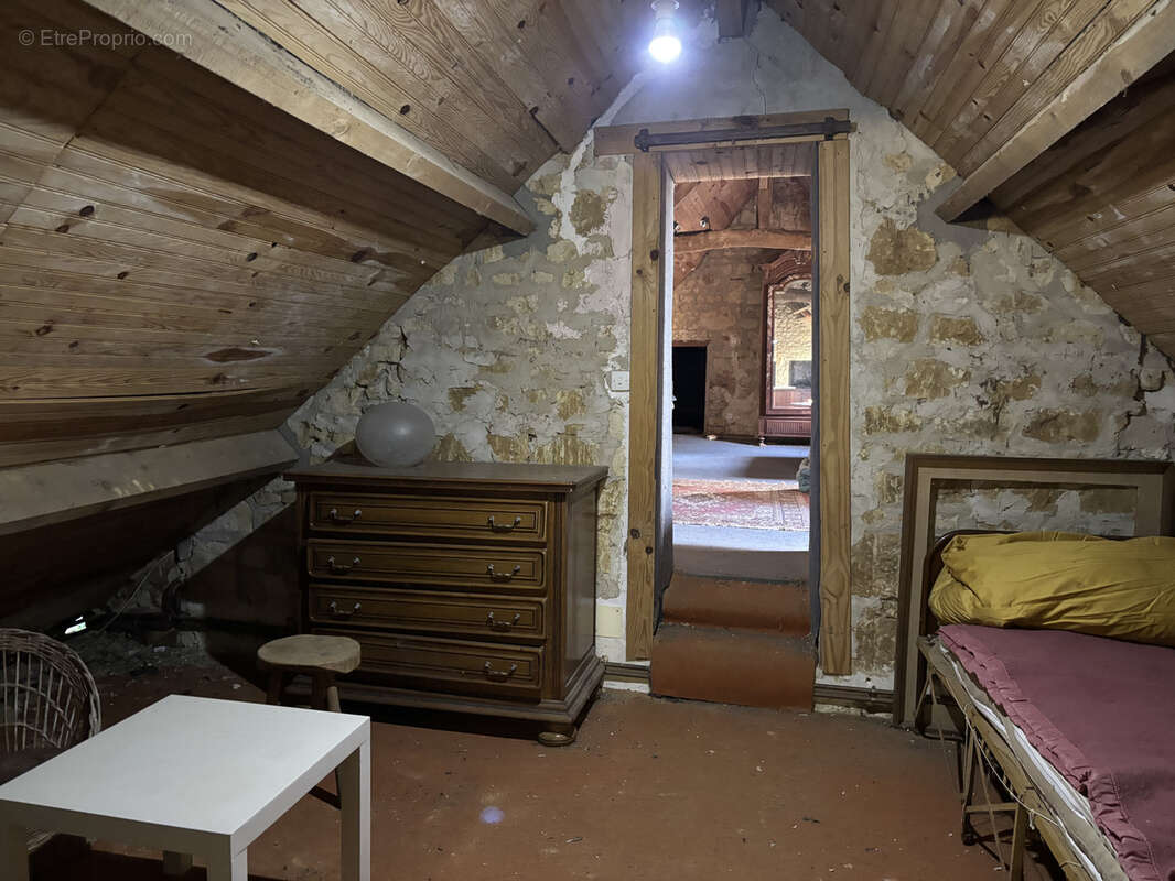 Maison à LE MELE-SUR-SARTHE