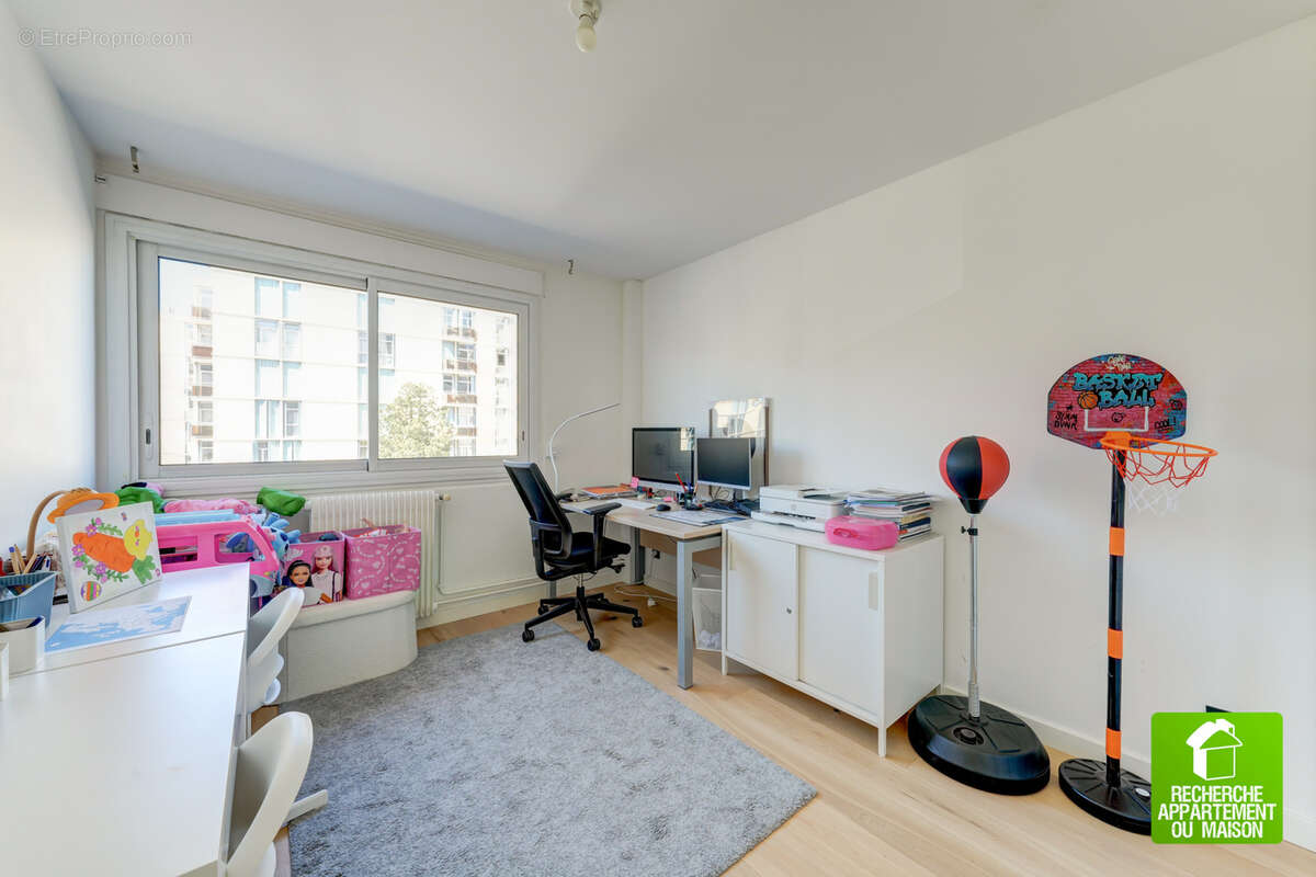 Appartement à LYON-8E