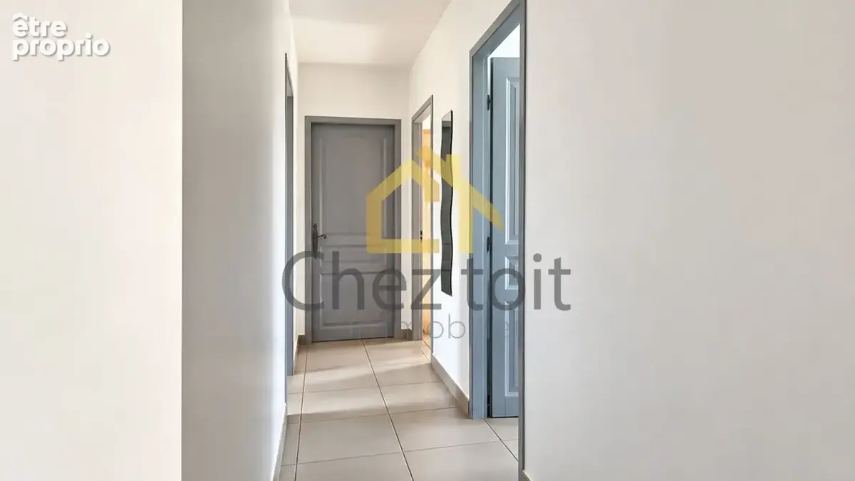 Maison de plain-pied 95 m² sur 1 300 m² de terrain - photo 8
