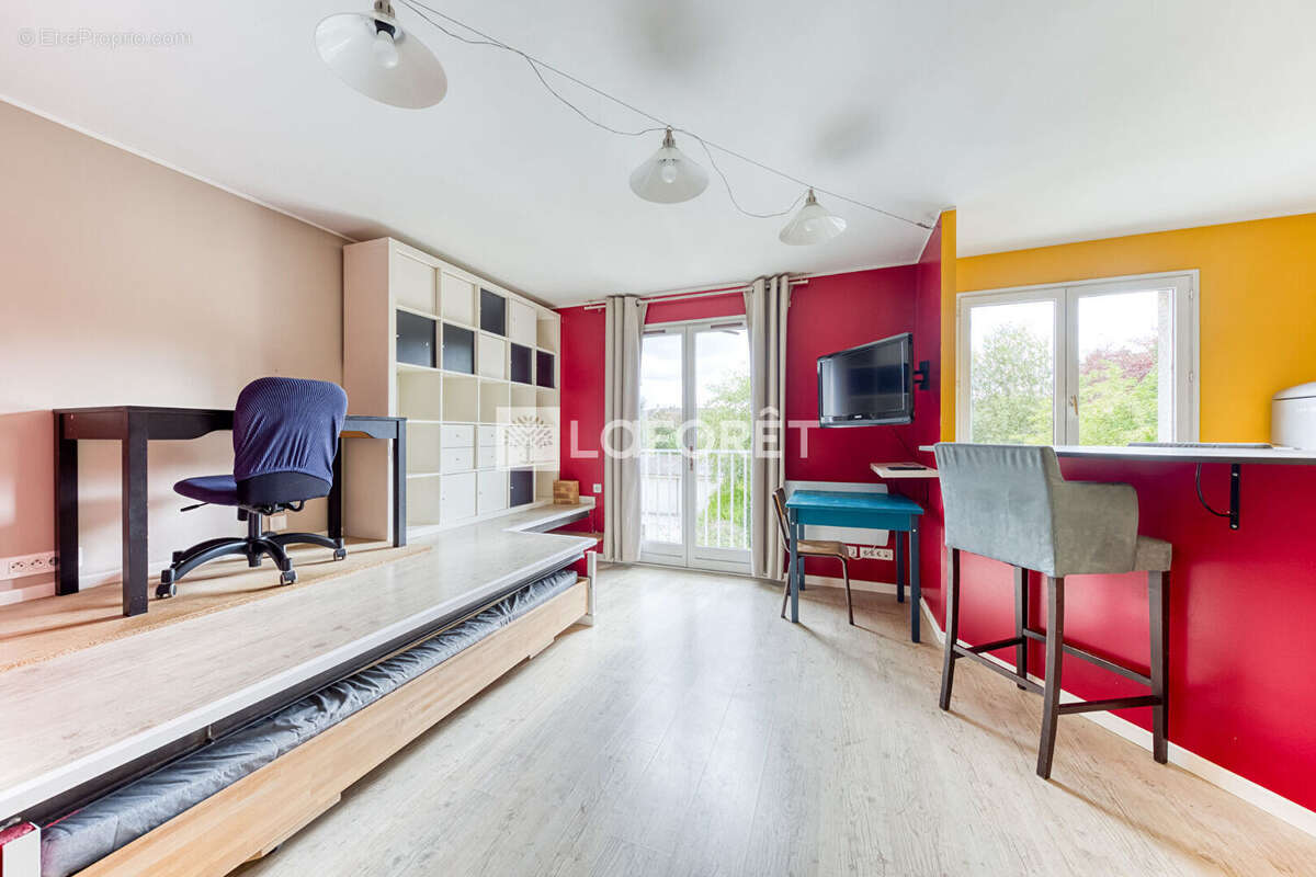Appartement à PONTAULT-COMBAULT