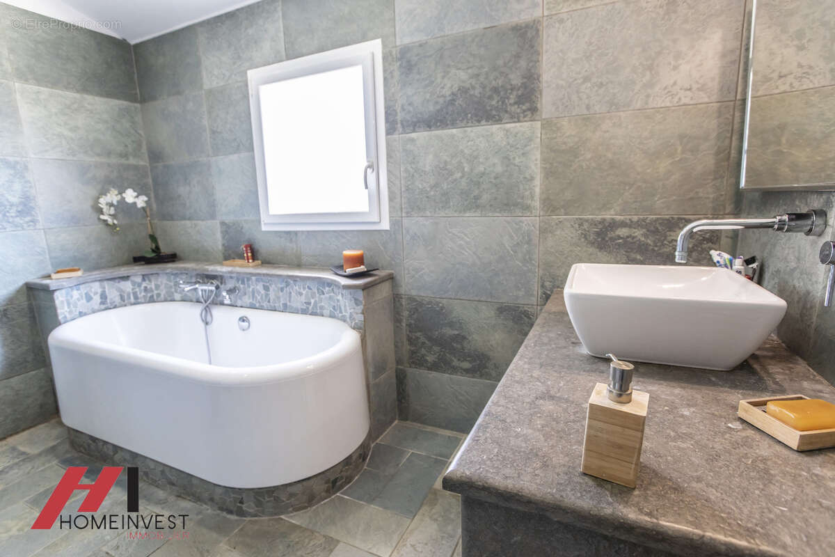 Maison à PLAN-DE-CUQUES