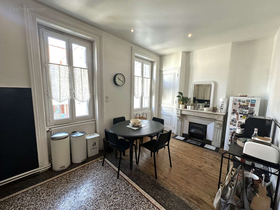 Appartement à SAINT-ETIENNE