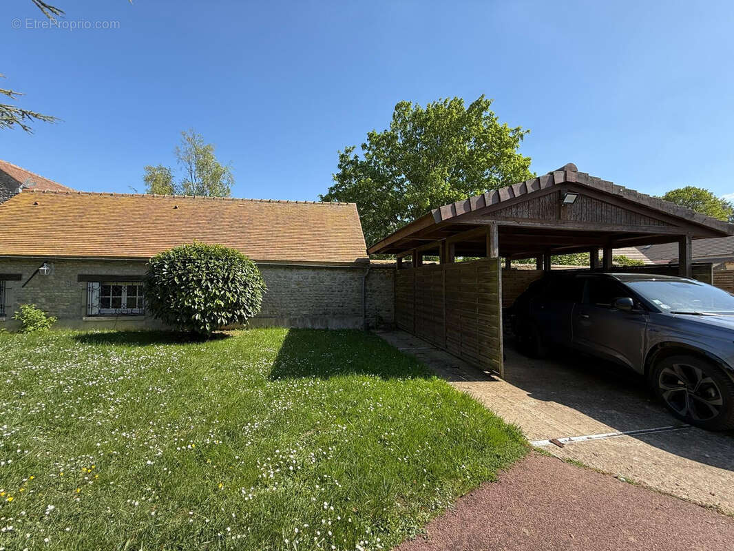 Maison à ETAMPES