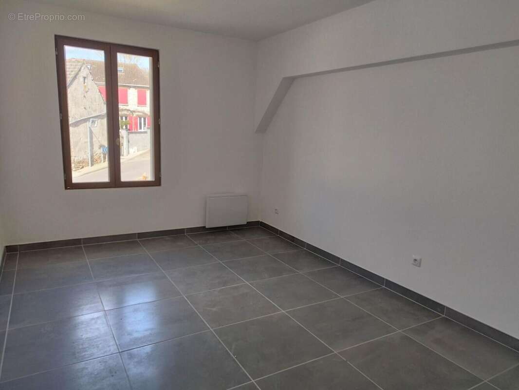 Maison 117 m² à Lommoye  - photo 4
