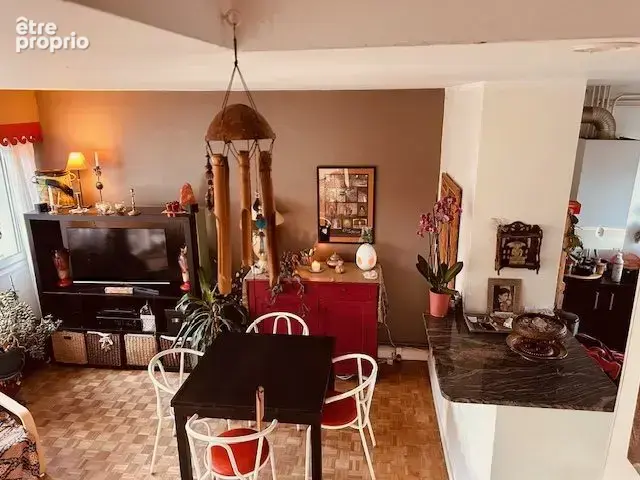 Appartement 69 m² à Cenon  - photo 4