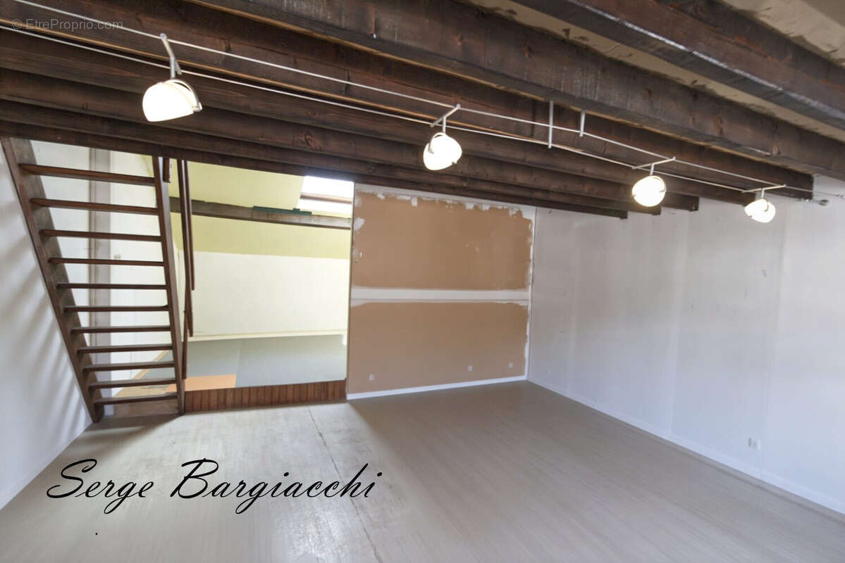 Appartement 75 m² à Lambres-Lez-Douai  - photo 6