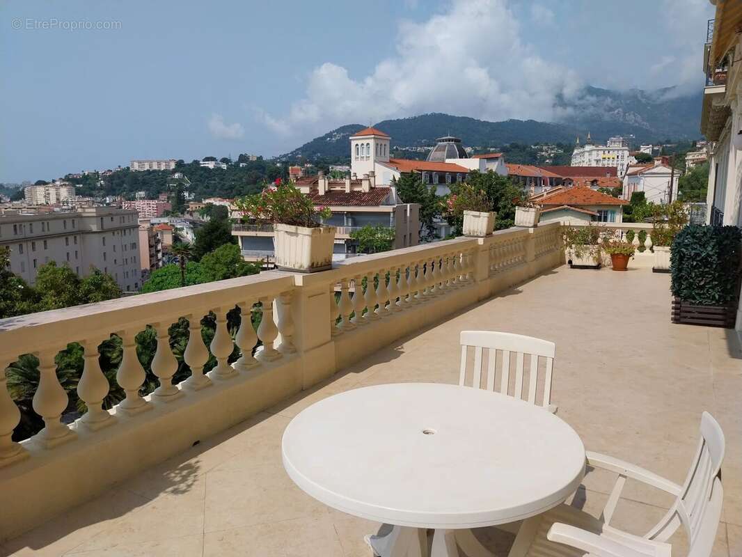 Appartement à MENTON