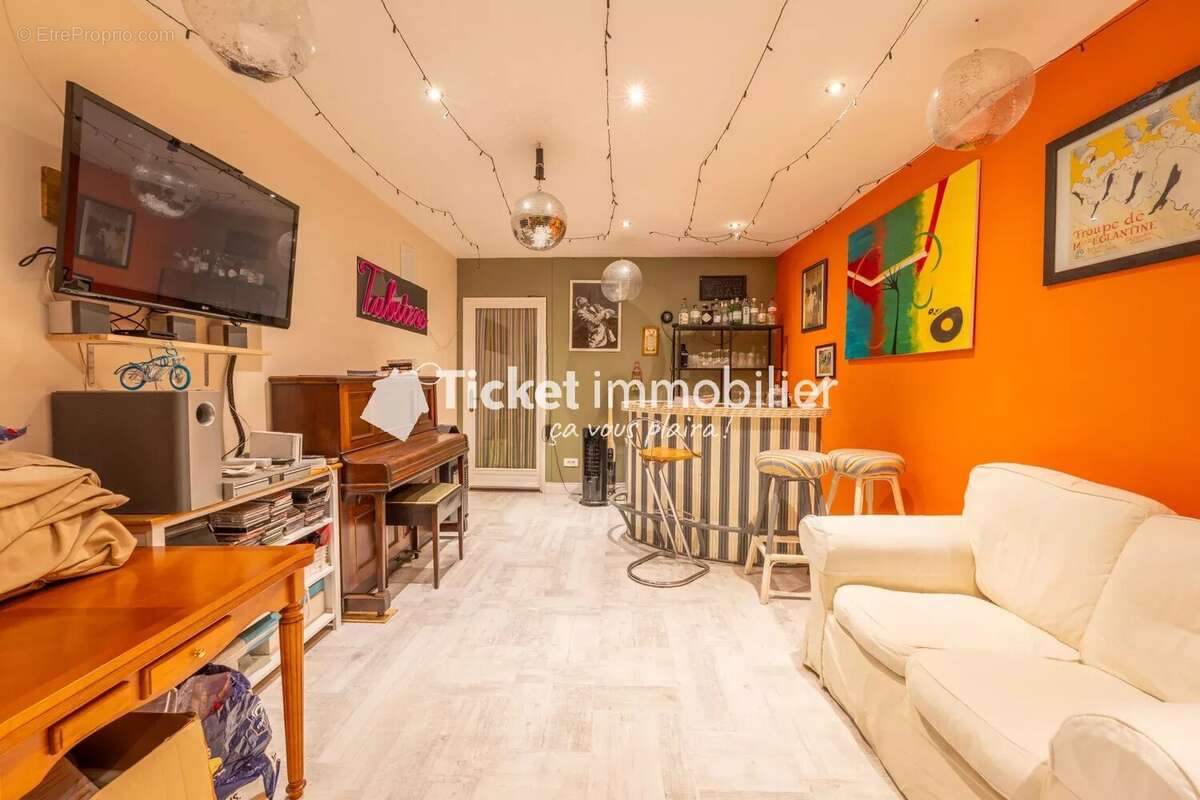 Maison à BIZE-MINERVOIS