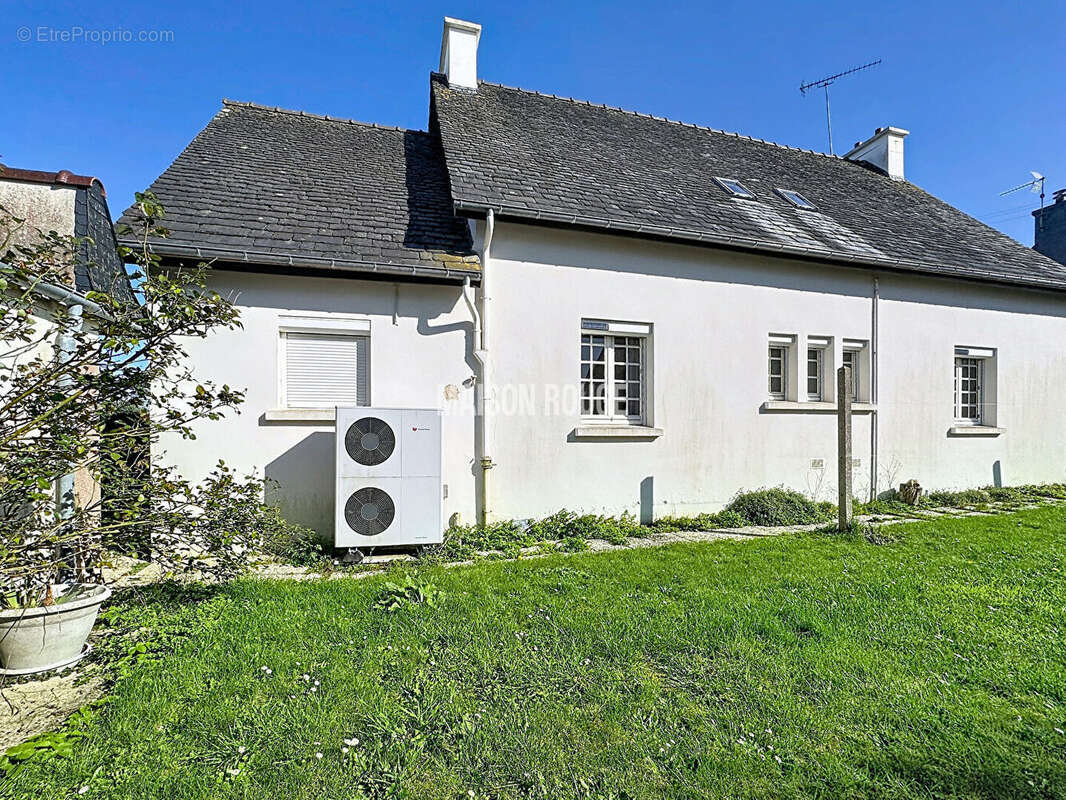Maison à PLOEZAL