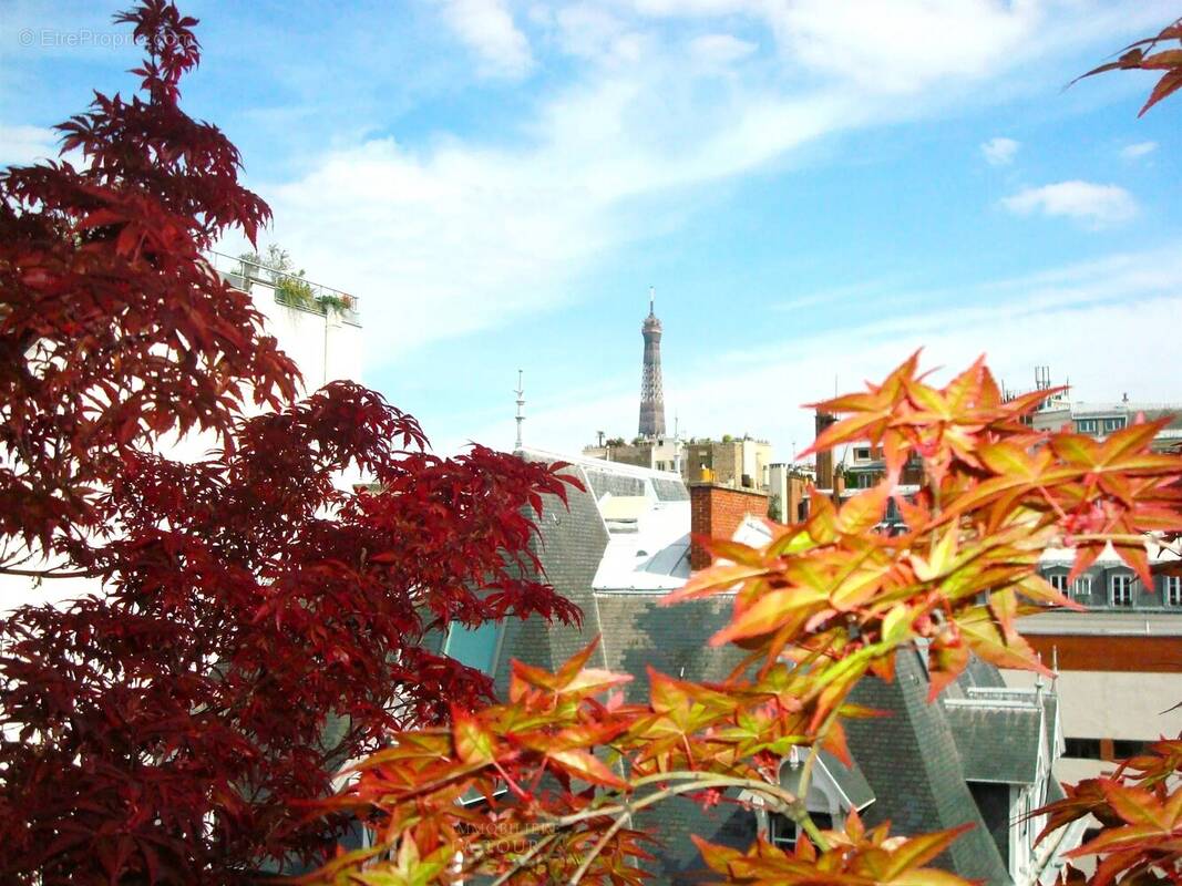 Appartement à PARIS-16E