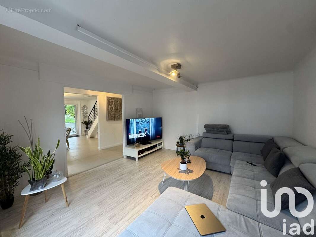 Photo 7 - Maison à VILLENEUVE-SUR-YONNE