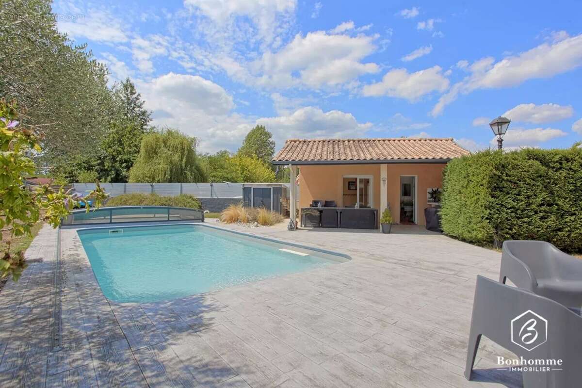 Maison 7 pièces 155 m² - Saint-Morillon - photo 2