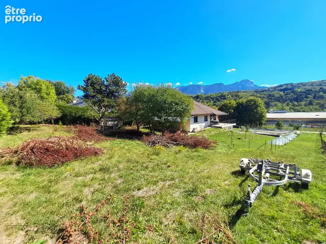 Photo Terrain à Groisy au prix de 299 000€