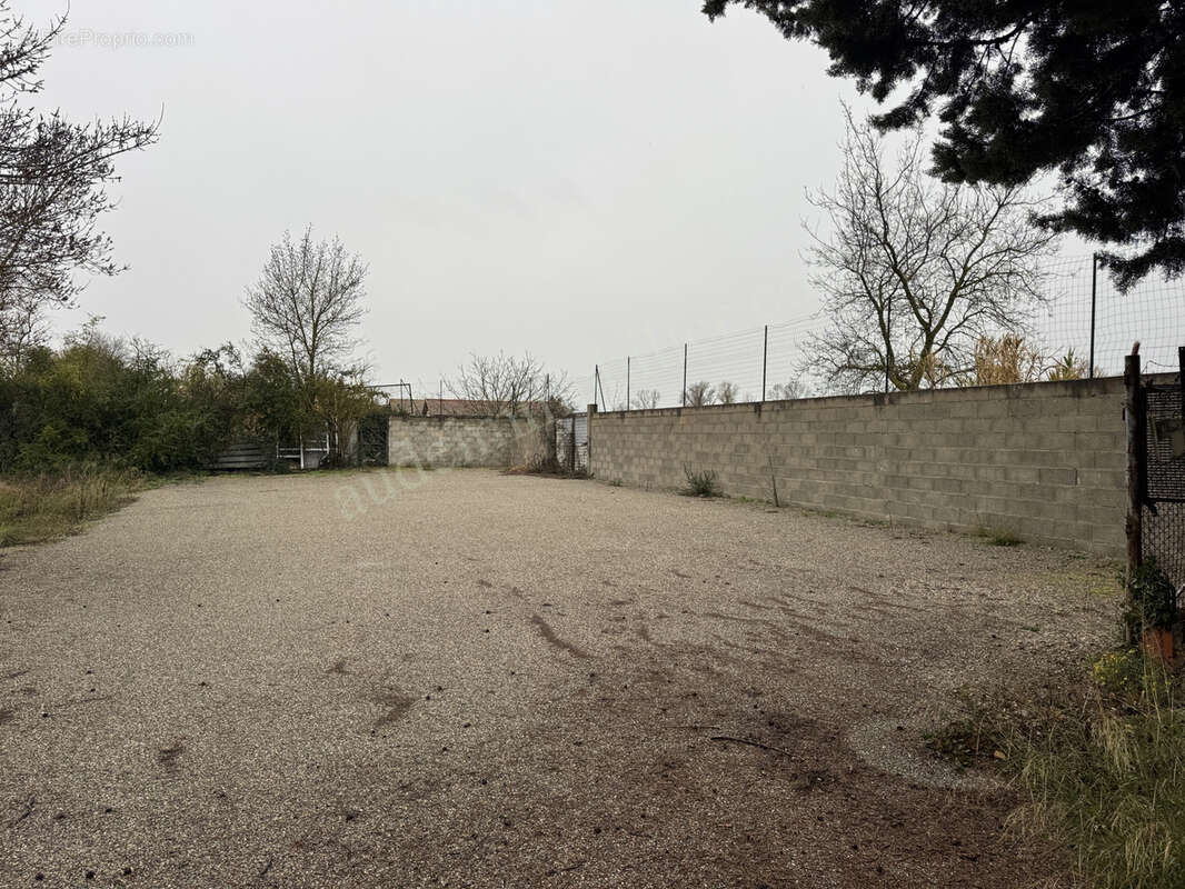 Commerce à CARCASSONNE