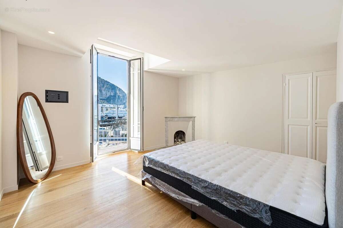 Appartement à BEAULIEU-SUR-MER