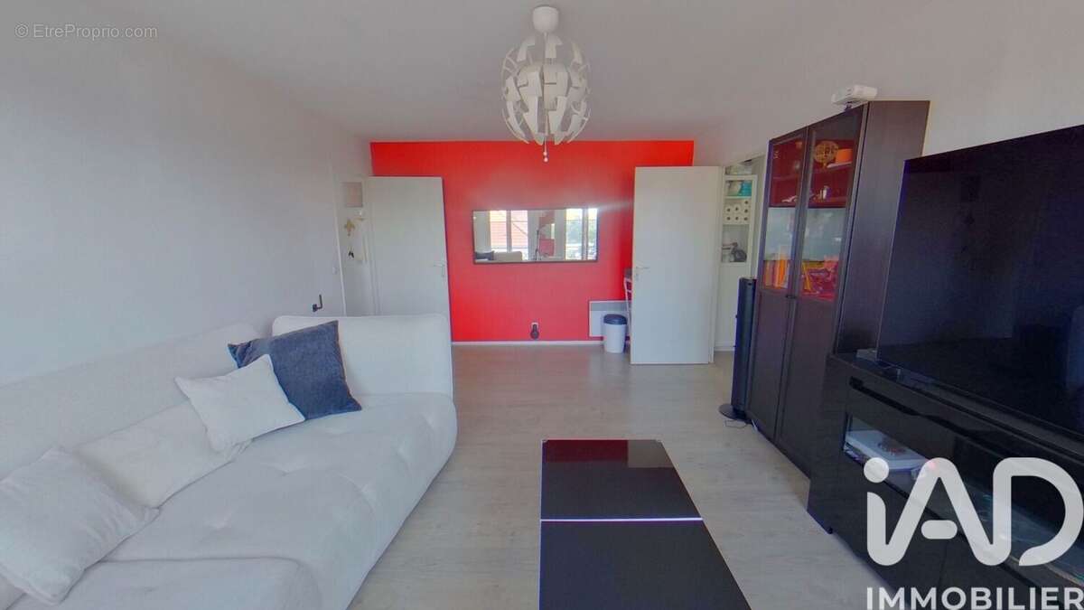 Photo 2 - Appartement à LIEUSAINT