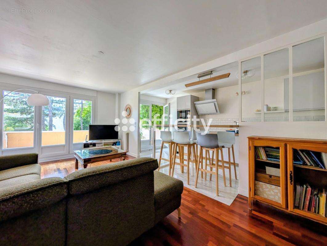 Appartement à EPINAY-SUR-SEINE