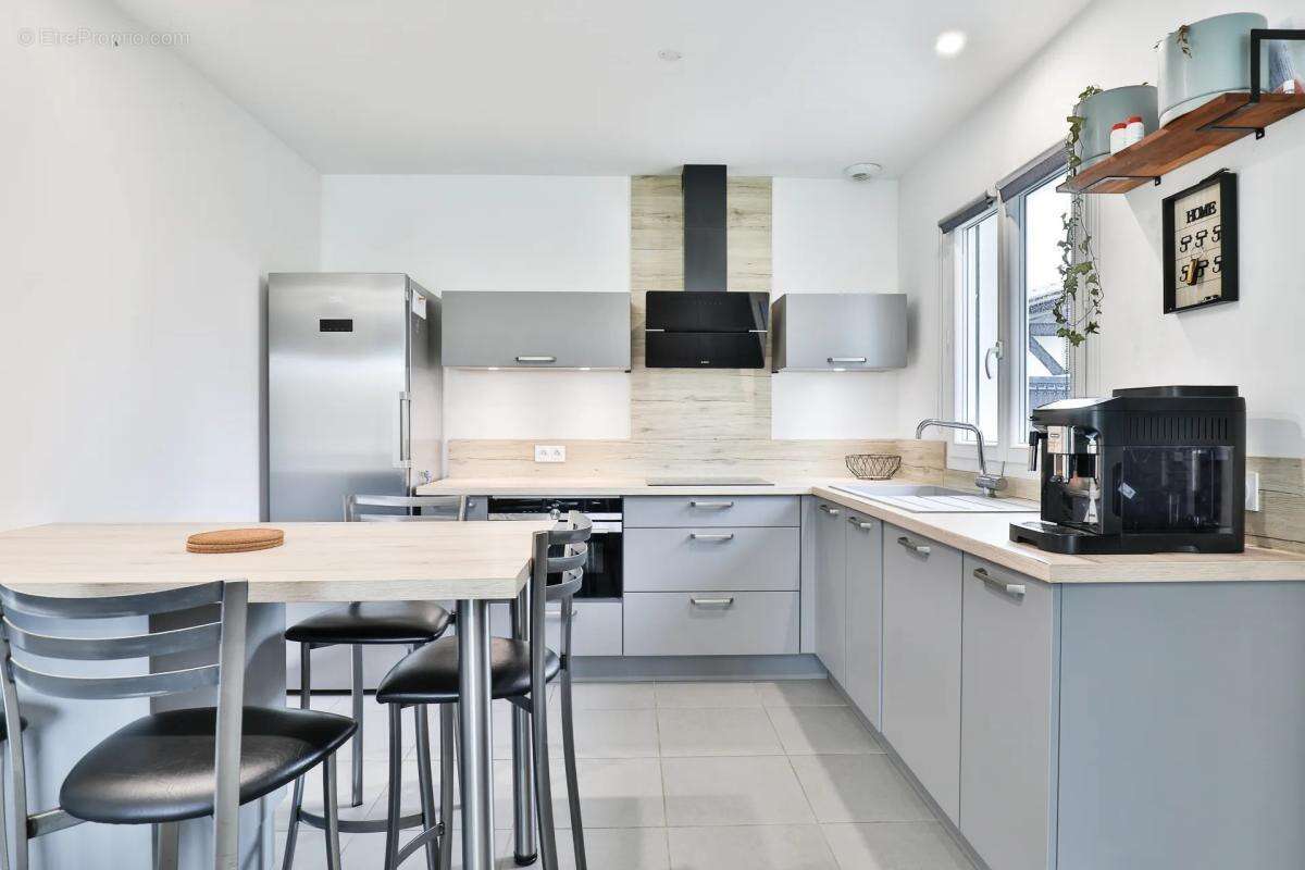 Maison à GUJAN-MESTRAS