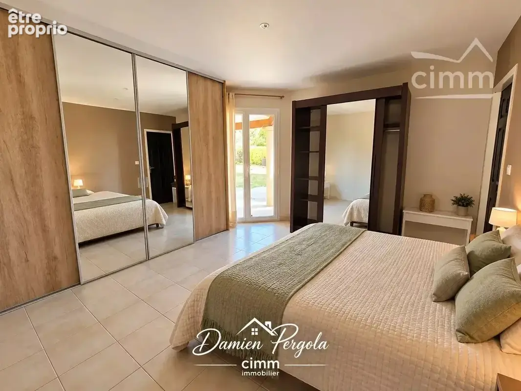 Maison de plain-pied 132 m² – Piscine – Terrain 1 500 m² – Proche centre Montignac-Lascaux - photo 5