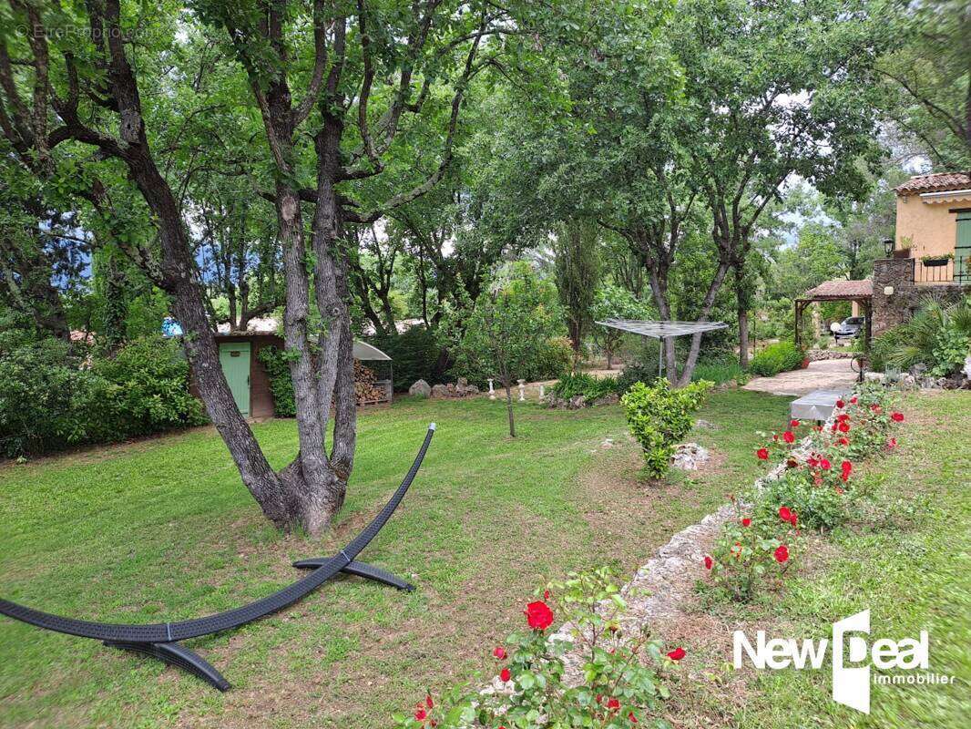 Maison à SAINT-PAUL-EN-FORET