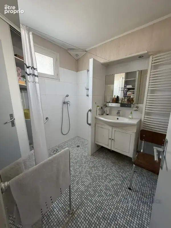 Appartement 3 pièces 74 m² à vendre à Tassin-La-Demi-Lune (69160) - photo 4