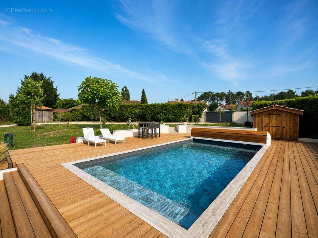 Maison à SALLES