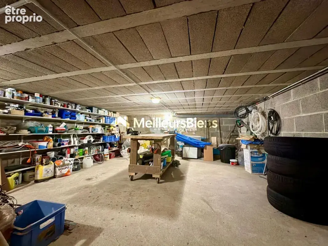 LAVAL – Pavillon de 141 m², 4 chambres, double garage et jardin sans vis-à-vis - photo 18