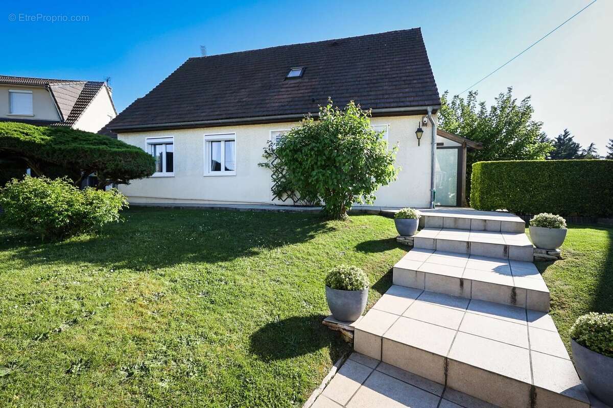 Maison à SAINT-MAXIMIN