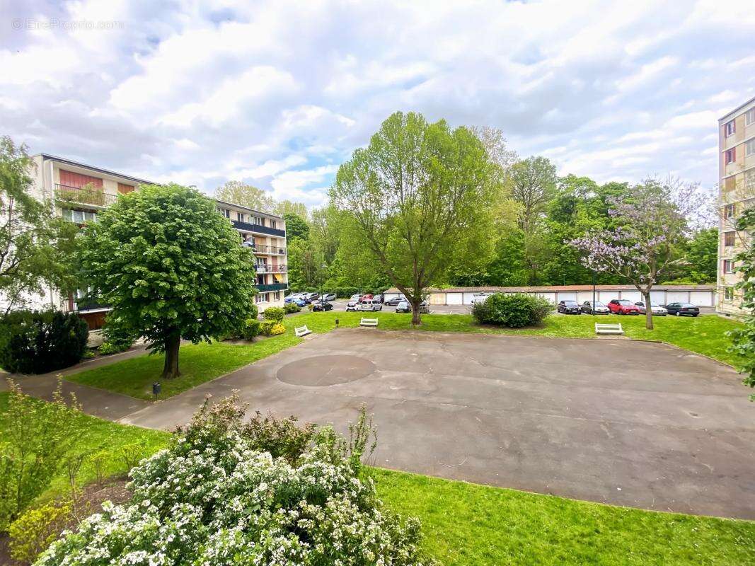 Appartement à EPINAY-SUR-SEINE