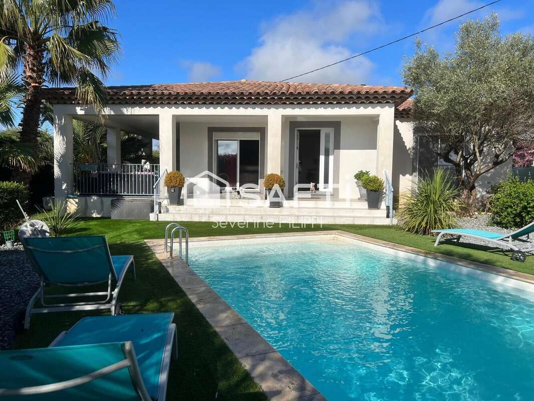 Photo 3 - Maison à LE MUY