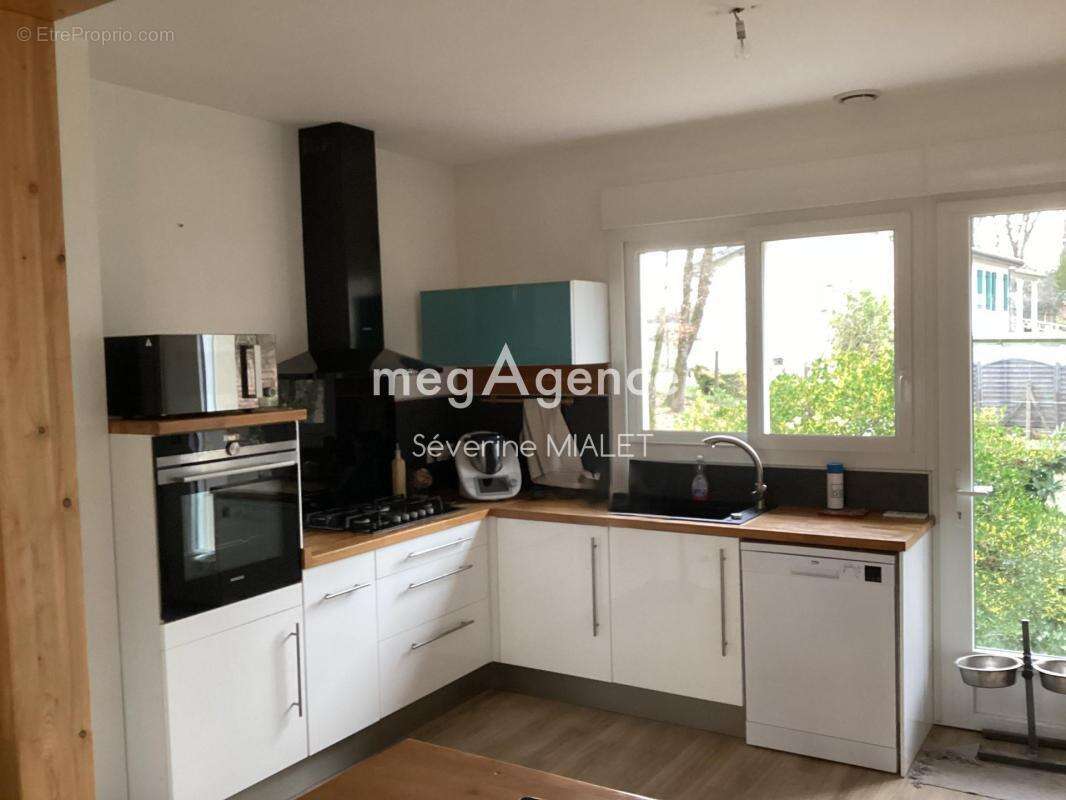 Maison à CHERVES-RICHEMONT