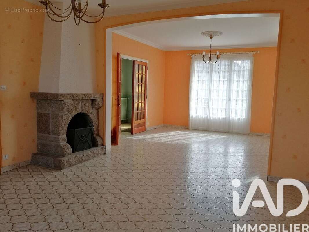 Photo 3 - Maison à CHAILLAND