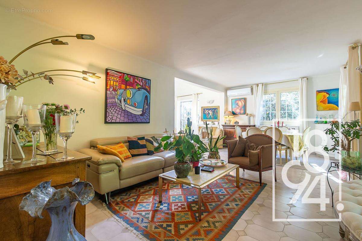 Maison à ROQUEFORT-LA-BEDOULE