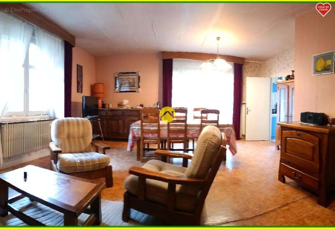 Maison à NEUVY-SUR-BARANGEON