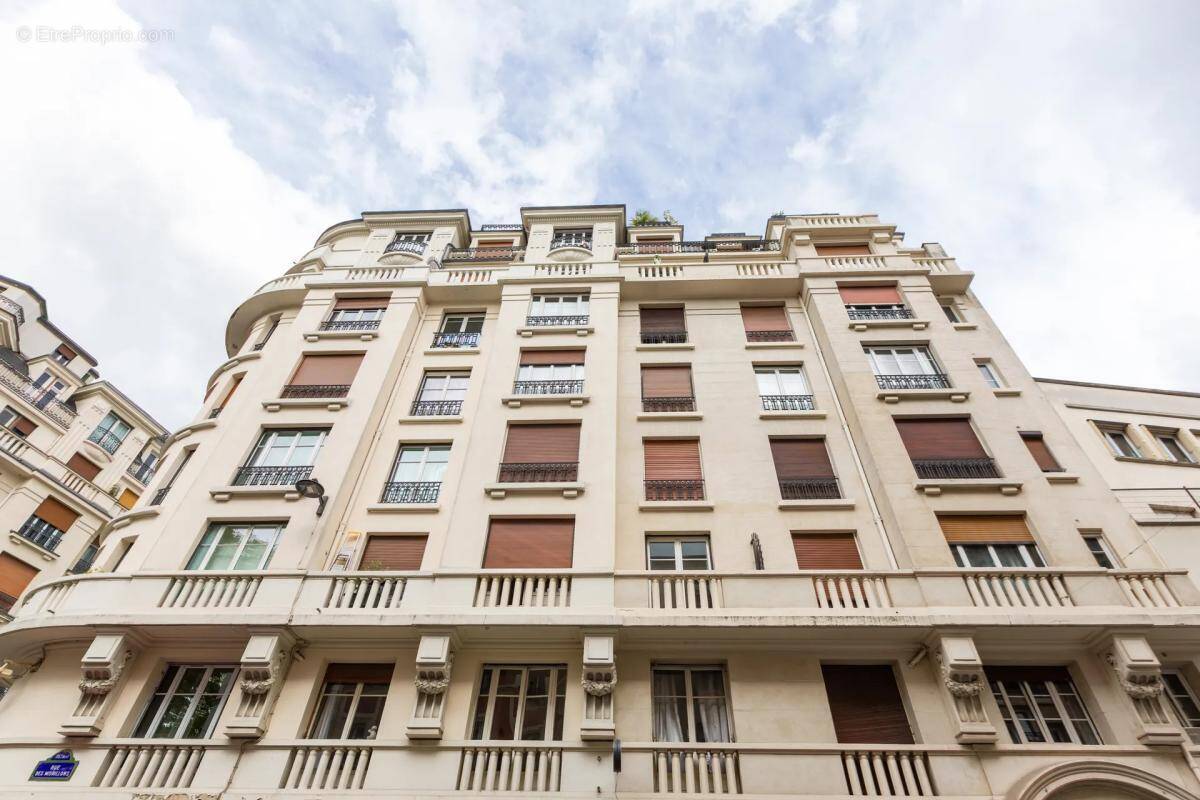 Appartement à PARIS-15E