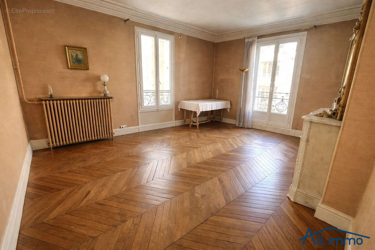 Appartement à SAINT-MANDE