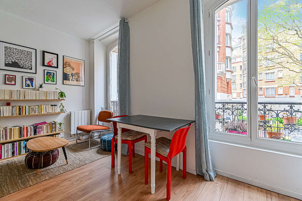 Appartement à PARIS-18E