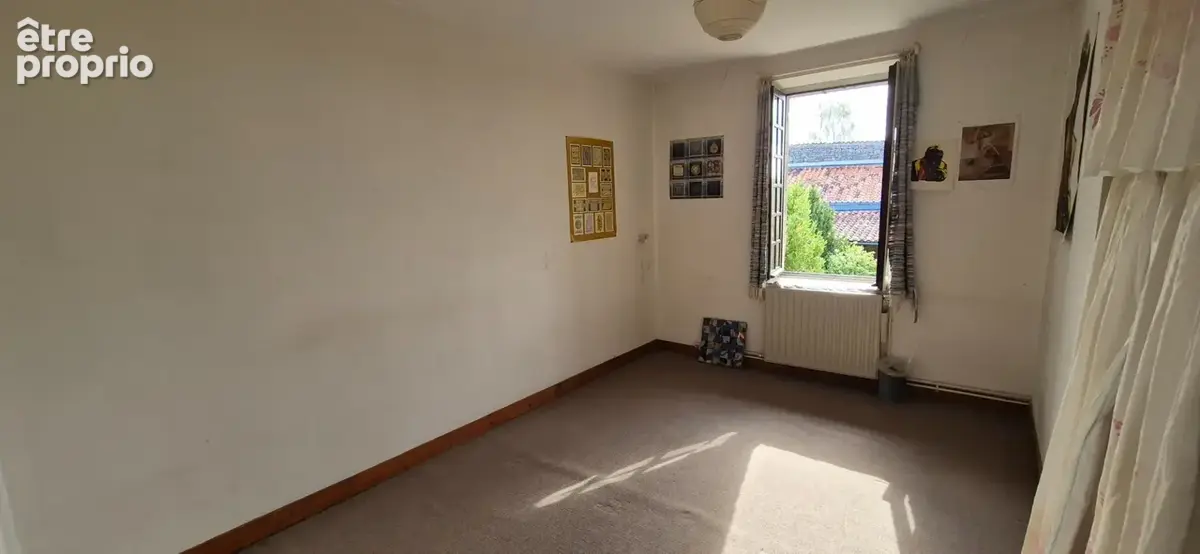 Corps de Ferme de 340 m2, avec plusieurs maisons indépendantes et 200 m2 de dépendances - photo 18