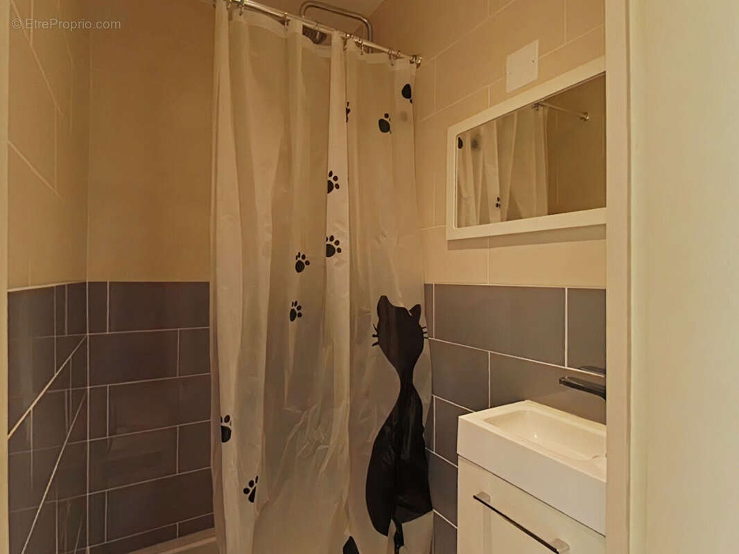 Appartement à FONTENAY-LE-FLEURY