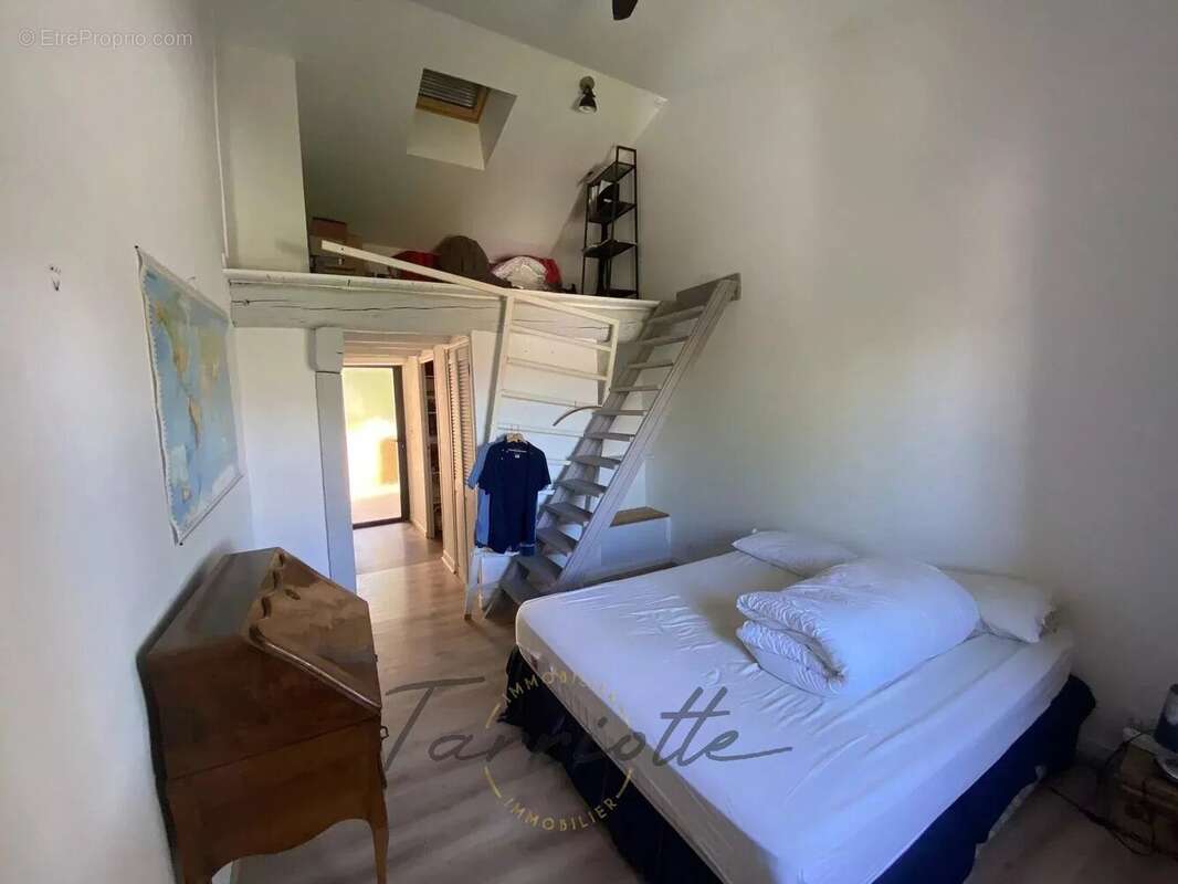 Maison à MONTELIMAR