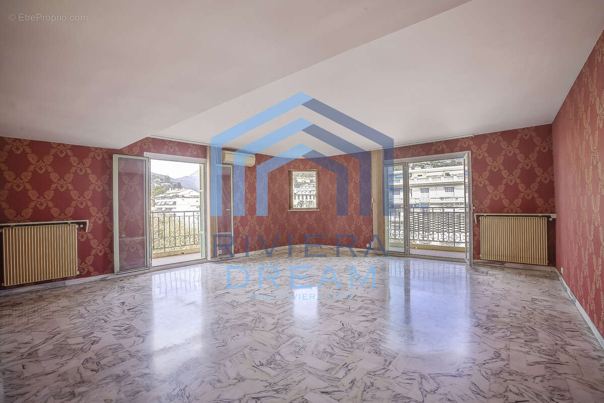 Appartement à MENTON