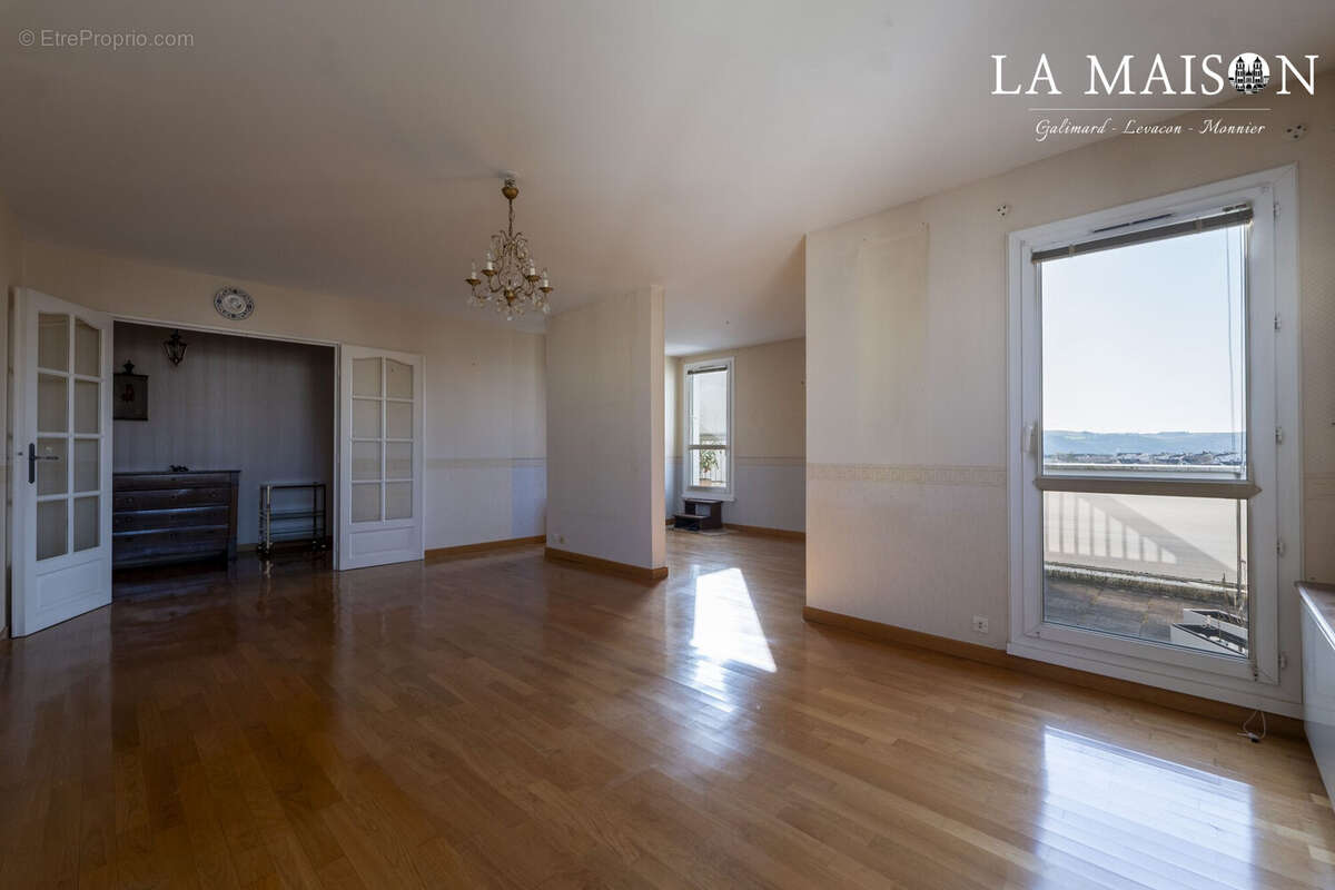 Appartement à TALANT